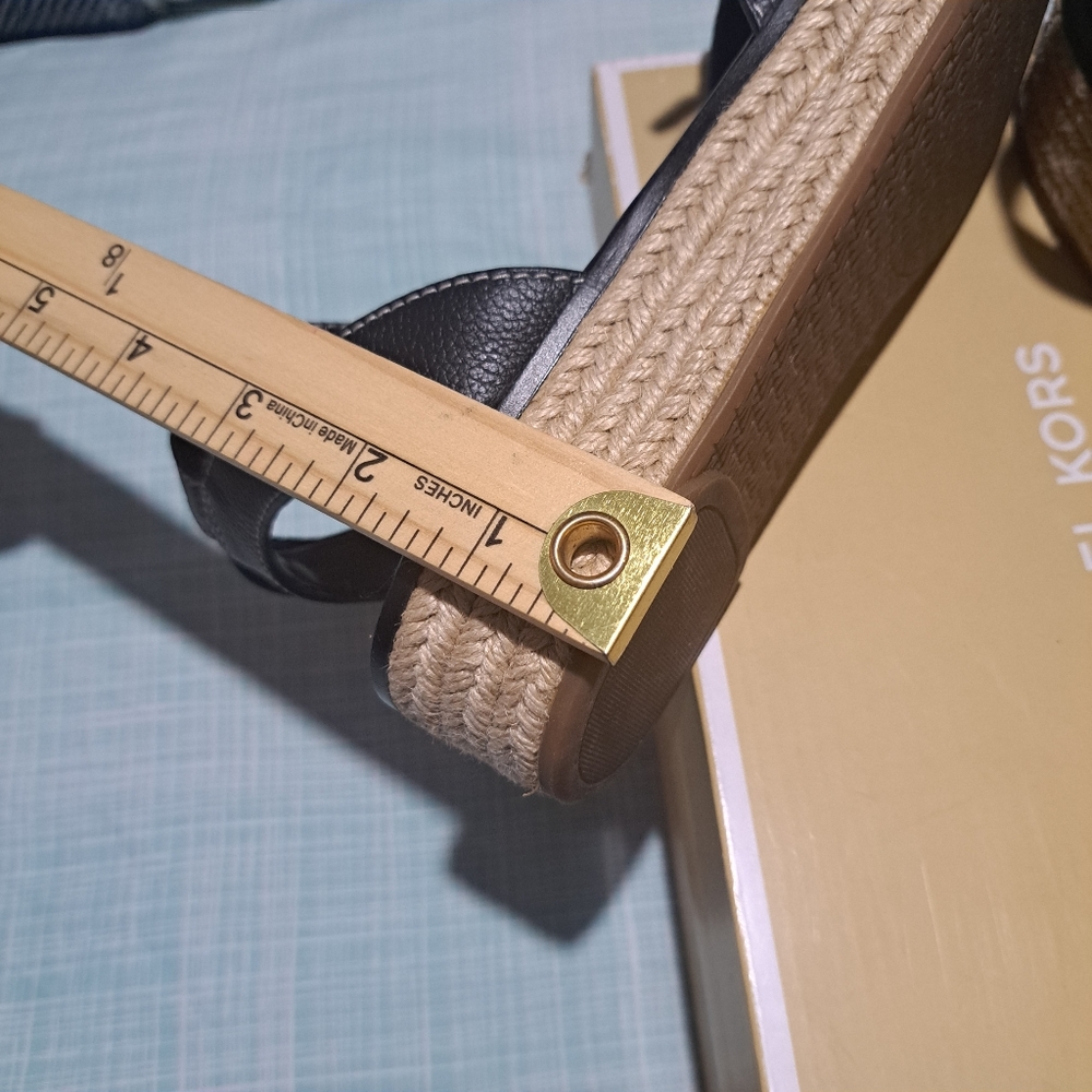 MICHAEL KORS SANDALS - Picture 4 of 6